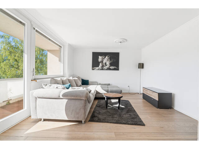 Immobilie in Dornbirn - Lichtdurchflutete 3-Zimmer-Wohnung mit Balkon und schöner Aussicht - Bild 3
