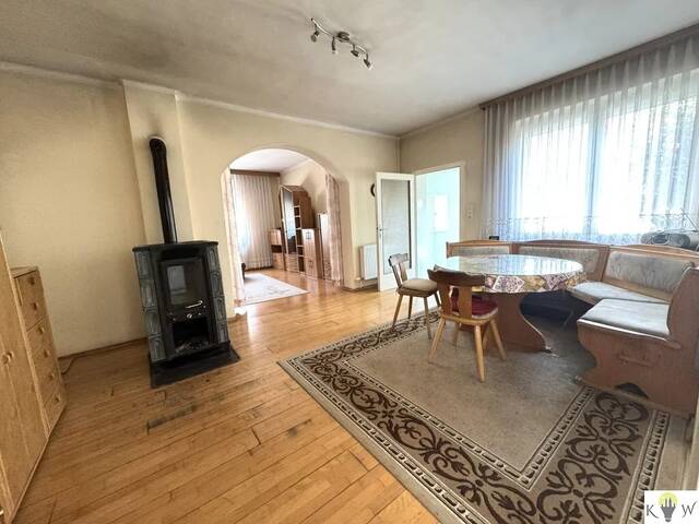 Immobilie in Wallern im Burgenland - Großzügiges Einfamilienhaus mit viel Platz und vielseitigen Nutzungsmöglichkeiten in Wallern - Bild 2