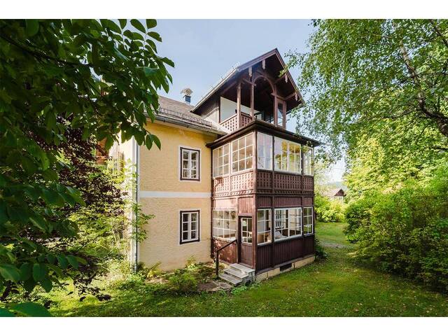 Immobilie in Strobl - Traditionelles Salzkammerguthaus in Strobl am zauberhaften Wolfgangsee - Bild 0
