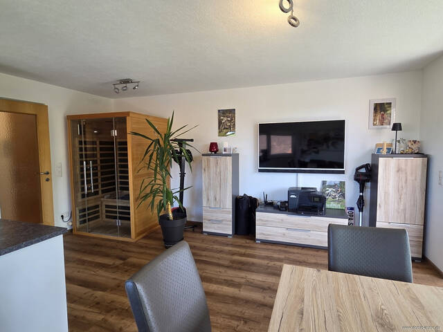 Immobilie in Röthis - Sehr gepflegte 2-Zimmer-Wohnung mit Balkon und Tiefgaragenplatz in Röthis - Bild 3
