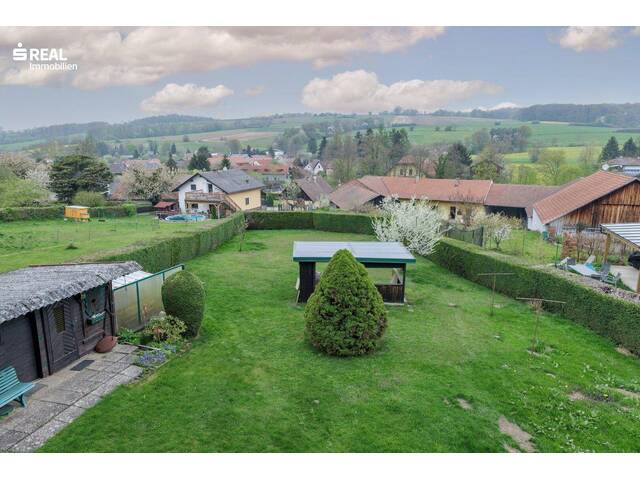 Immobilie in Unter Oberndorf - Einfamilienhaus mit traumhaftem Weitblick und großem Garten - Bild 0