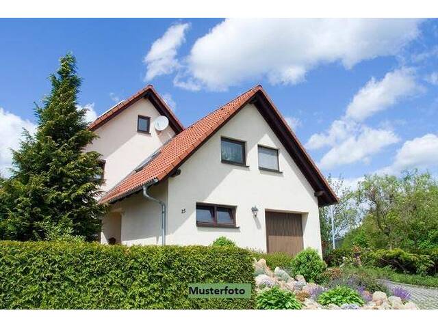Immobilie in Groß Gerungs - Neuwertiges Familienhaus mit großzügigem Wohnbereich, Terrasse & Doppelgarage - Bild 0