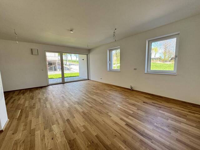 Immobilie in Amstetten - INSOLVENZVERKAUF IM ANGEBOTSVERFAHREN3-Zimmer-Gartenwohnung Top 1/2 in Amstetten - Bild 1