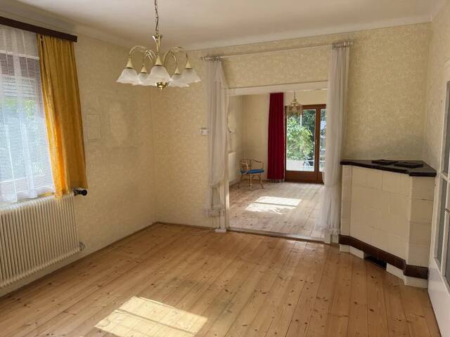 Immobilie in Mattersburg - Wohnhaus mit großem Baugrundstück im Zentrum von Mattersburg – viel Potenzial - Bild 2