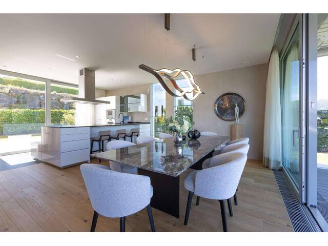 Immobilie in Auen - Moderne Beachfront-Villa in einzigartiger Lage am Wörthersee mit spektakulärem Blick - Bild 1