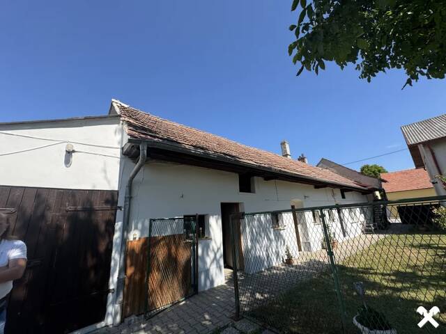 Immobilie in Gerhaus - Kleines Bauernhaus mit Garten & Nebengebäude - Bild 1