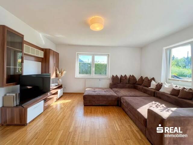 Immobilie in Brixlegg - Charmante 4,5 Zimmer-Gartenwohnung mit Terrasse und Carportstellplatz - Bild 2