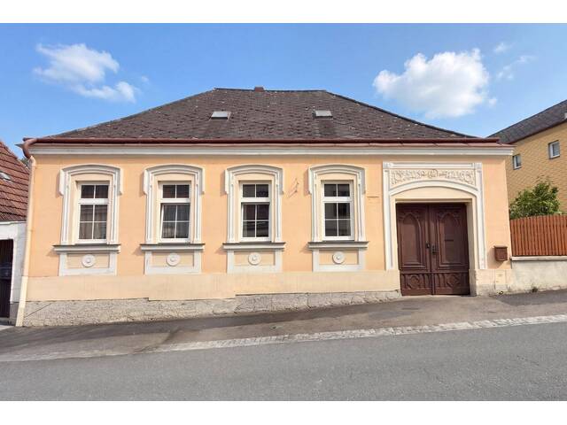 Immobilie in Groß-Siegharts - Altes Stadthaus mit Garten und Entwicklungspotenzial - Bild 0