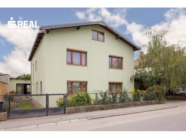 Immobilie in Laa an der Thaya - Charmantes 9 Zimmer-Einfamilienhaus mit großem Garten - Bild 0