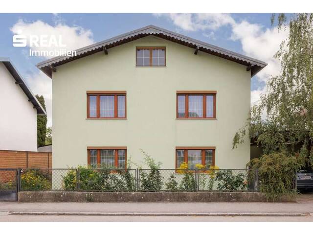 Immobilie in Laa an der Thaya - Charmantes 9 Zimmer-Einfamilienhaus mit großem Garten - Bild 2