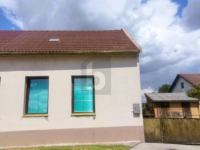 Immobilie in Eggendorf - Preisreduktion! ZUM WACHKÜSSEN - KOMPAKTES HAUS MIT GARTEN UND SCHUPPEN - Bild 0