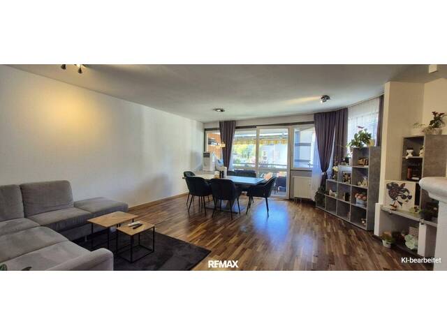 Immobilie in Vomp - NEU! Viel Platz, schöner Ausblick und Potenzial – 3-Zimmer-Wohnung in Vomp - Bild 0