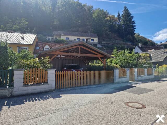 Immobilie in Imbach - SOLIDES, LEISTBARES WOHNHAUS MIT CARPORT UND LAUBE IN BEGEHRTER, NATURNAHER WOHNLAGE DIREKT AM WASSER IN TRAUMHAFTER AUSSICHTSLAGE AN DER KREMS - Bild 1