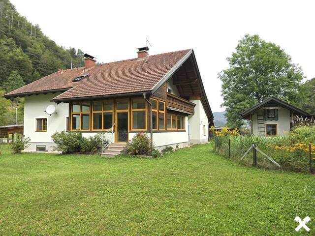 Immobilie in Bad Eisenkappel - Wohnen, Vermieten oder Generationen verbinden: Mehrfamilienhaus in traumhafter Karawankenlage! - Bild 0