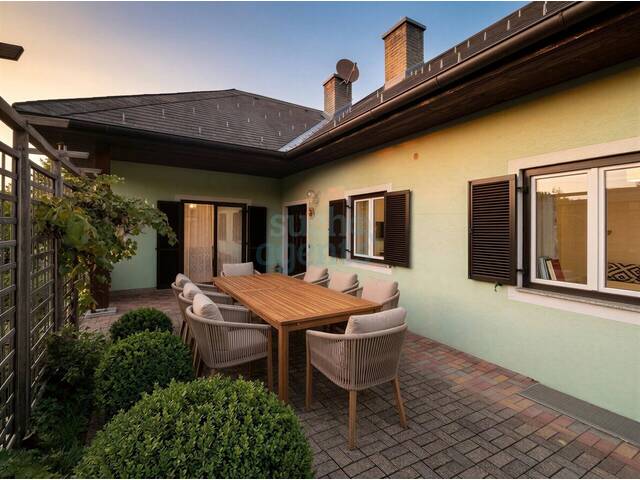 Immobilie in Kalsdorf bei Graz - Wohnen im Grünen - großzügiger Bungalow auf rund 1.000 m² Grundstück in Kalsdorf - Bild 1
