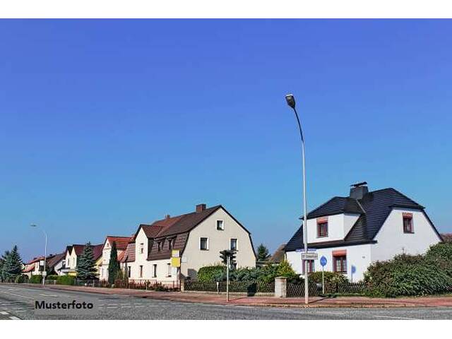 Immobilie in Roppen - 2-Familienhaus mit Balkon & Garage - ideal für Familie & Vermietung - Bild 0