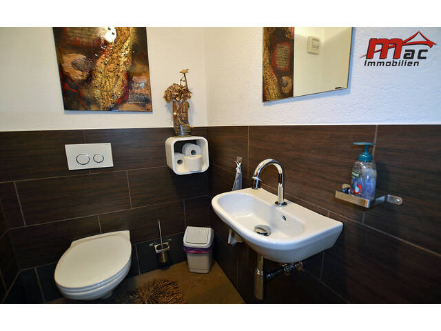 Immobilie in Thüringen - Einzigartiges Wohnhaus mit Flair, Terrasse und Doppelgarage - Bild 3