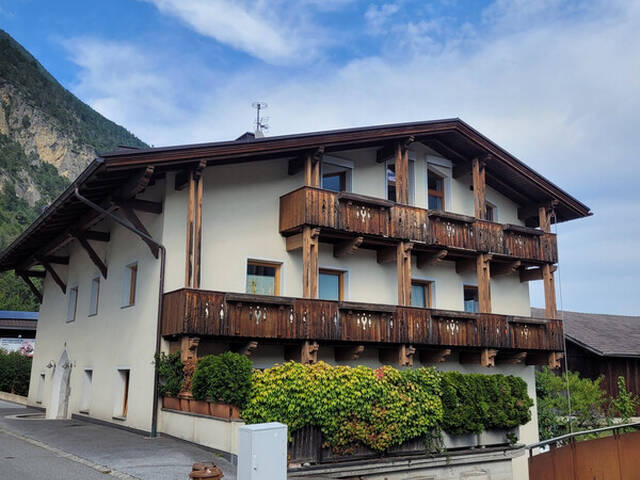 Immobilie in Mils bei Imst - Mils bei IMST: Schöne und sonnige 3 Zimmerwohnung (77,26 m²) im Erdgeschoss mit Terrasse (ca. 29 m²) und Kellerabteil und Autoabstellplatz - Bild 0