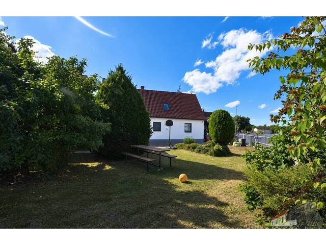 Immobilie in Herzogenburg - Generalsaniertes Einfamilienhaus mit Dachterrasse, Doppelgarage und schönem gepflegtem Garten - Bild 3