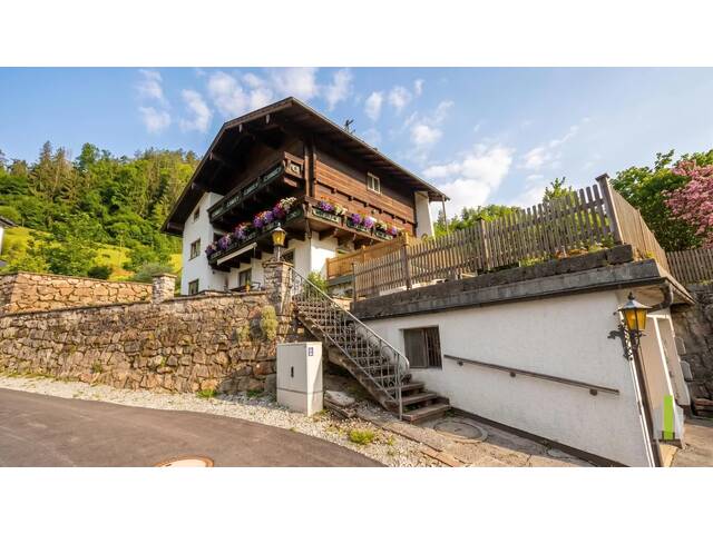 Immobilie in Bad Dürrnberg - Traumhaftes Raumangebot am Dürrnberg – Mehrfamilienhaus mit Ausbaupotenzial - Bild 0