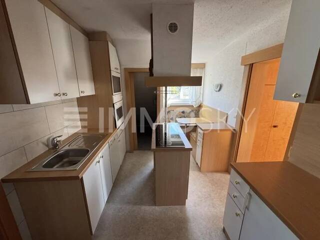 Immobilie in Gumpoldskirchen - Charmantes Einfamilienhaus mit großem Garten und Pool - Bild 4