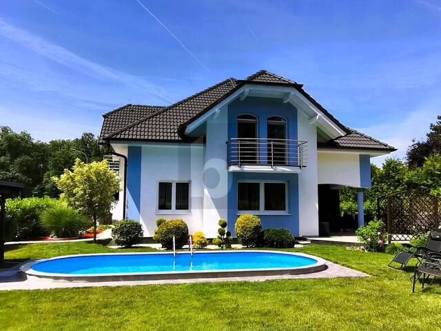 Immobilie in Landegg - Preisreduktion! GROSSZÜGIGER FAMILIENHIT MIT GARTEN UND POOL - Bild 0