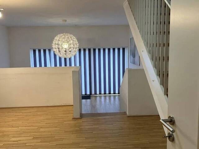 Immobilie in Kirchschlag bei Linz - Neuwertiges Reihenhaus mit Garten, Terrasse und Garage in Kirchschlag - Bild 2