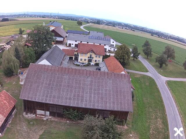 Immobilie in Roßbach - Wo Träume Raum bekommen: Vierseithof mit Seltenheitswert - Bild 2