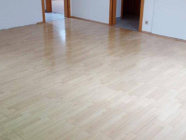Immobilie in Pichl bei Wels - DREIFAMILIENHAUS IN HERRLICHER, RUHIGER LAGE MIT 6.000 m² GRUND - KAPITALANLAGE ODER EIGENNUTZUNG - Bild 2