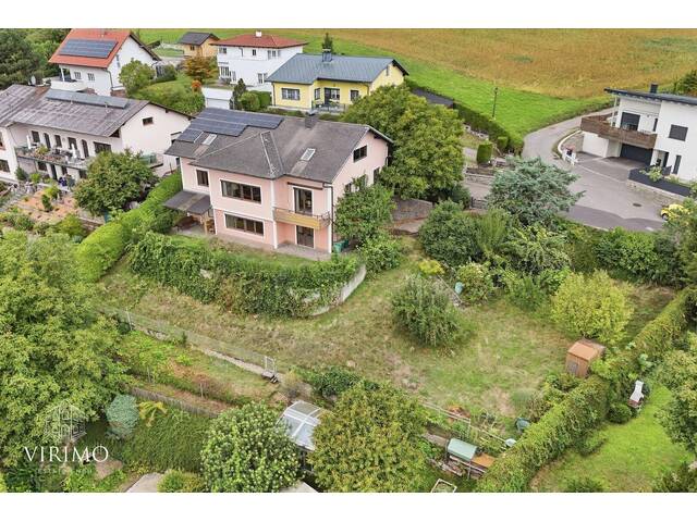 Immobilie in Langenstein - Großzügiges Einfamilienhaus in St. Georgen an der Gusen mit herrlichem Weitblick, großem Grundstück & vielseitigem Wohnraum - Bild 0