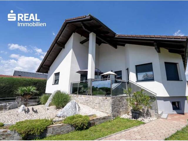 Immobilie in Feldkirchen bei Graz - Repräsentativer Bungalow auf über 1.000 m² Grundstück in Feldkirchen bei Graz - Bild 0