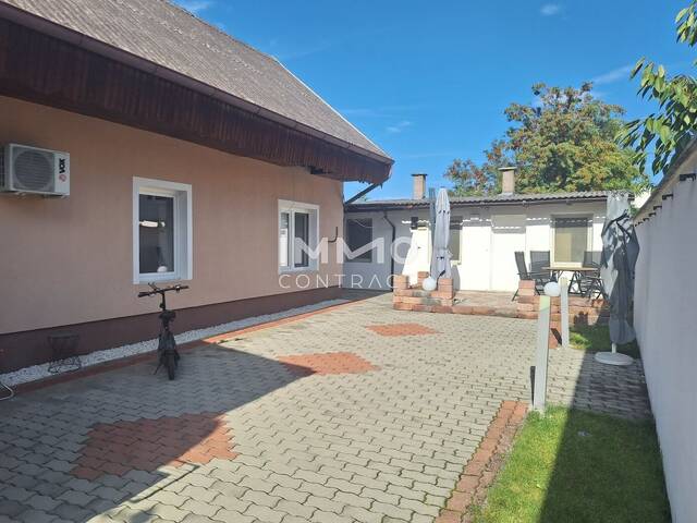 Immobilie in Prottes - Großzügiges Einfamilienhaus mit 190 m² Wohnfläche & zusätzlichem 42 m² Bestandsgebäude in Prottes - Bild 0