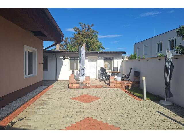 Immobilie in Prottes - Großzügiges Einfamilienhaus mit 190 m² Wohnfläche & zusätzlichem 42 m² Bestandsgebäude in Prottes - Bild 4