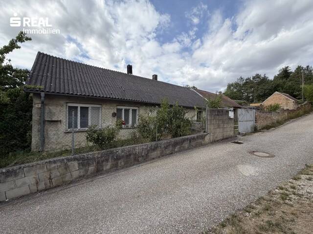 Immobilie in Karnabrunn - Charmantes 3 Zimmer-Haus mit Garten in Karnabrunn - ideal zur Sanierung! - Bild 1
