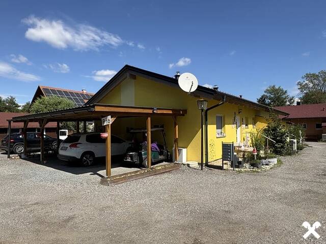 Immobilie in Burgau - Vermietetes Anlageobjekt mit 6 Wohneinheiten - ertragsstarke Rendite! - Bild 1