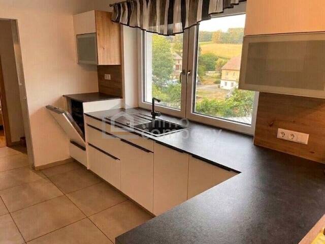 Immobilie in Nöchling - MASSIVE PREISSENKUNG! Ein Zuhause mit vielen Möglichkeiten: großflächiges Wohnhaus mit Potenzial für zwei Einheiten - Bild 2