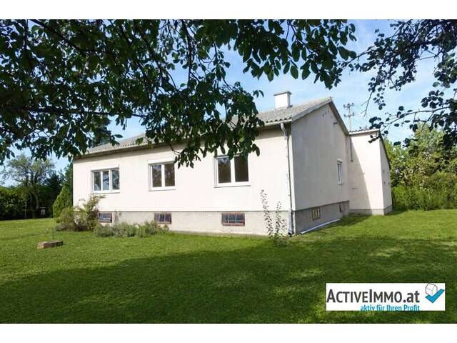 Immobilie in Sollenau - Einfamilienhaus, beinahe Alleinlage, mit großem Grundstück in Grün- und Ruhelage - Bild 4