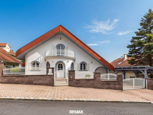 Immobilie in Oberloisdorf - Großzügiges Einfamilienhaus mit Salzwasserpool, Sauna und Ruhelage - Bild 1
