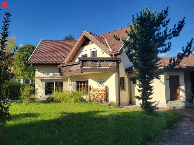 Immobilie in Steuerberg - Gediegenes Landhaus mit Einliegerwohnung in Ruhelage - Bild 0