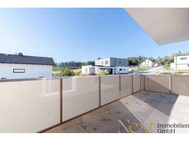 Immobilie in Neukirchen bei Lambach - Hell. Modern. Sonnig. – Neuwertige 3-Zimmer-Wohnung mit Balkon und Parkplatz in Neukirchen bei Lambach zu verkaufen! - Bild 4