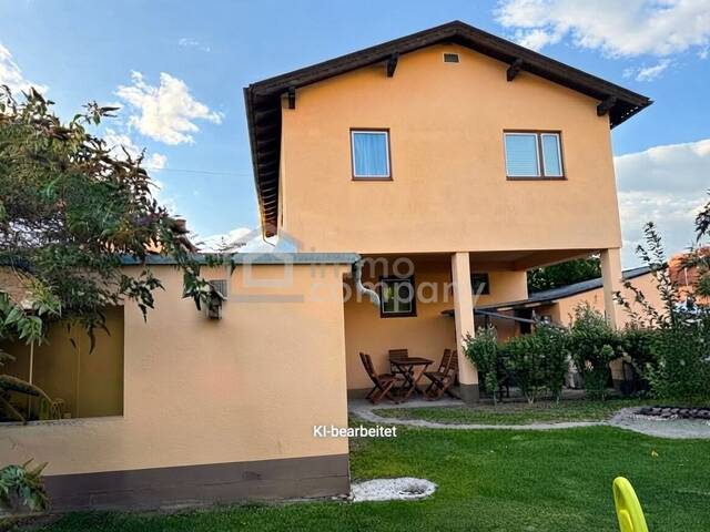 Immobilie in Ternitz - Für große Pläne ist schon Platz - Wohnhaus mit Garten und Doppelgarage in Ternitz - für Eigennutzung & Investoren interessant - Bild 0