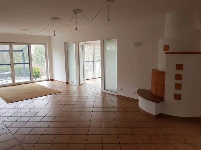 Immobilie in Micheldorf - Landhaus mit 310 m² Wohnfläche, Schwimmteich, idyllischem Garten und Wellnessbereich! - Bild 4