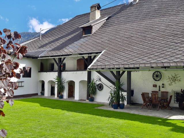 Immobilie in Steinfeld - RARITÄT - HISTORISCHES ANWESEN MIT IDYLLISCH GELEGENEM GARTEN - MODERNES WOHNEN AUF 188m² + SEPARATER WOHNUNG UND NEBENRÄUME - Bild 2